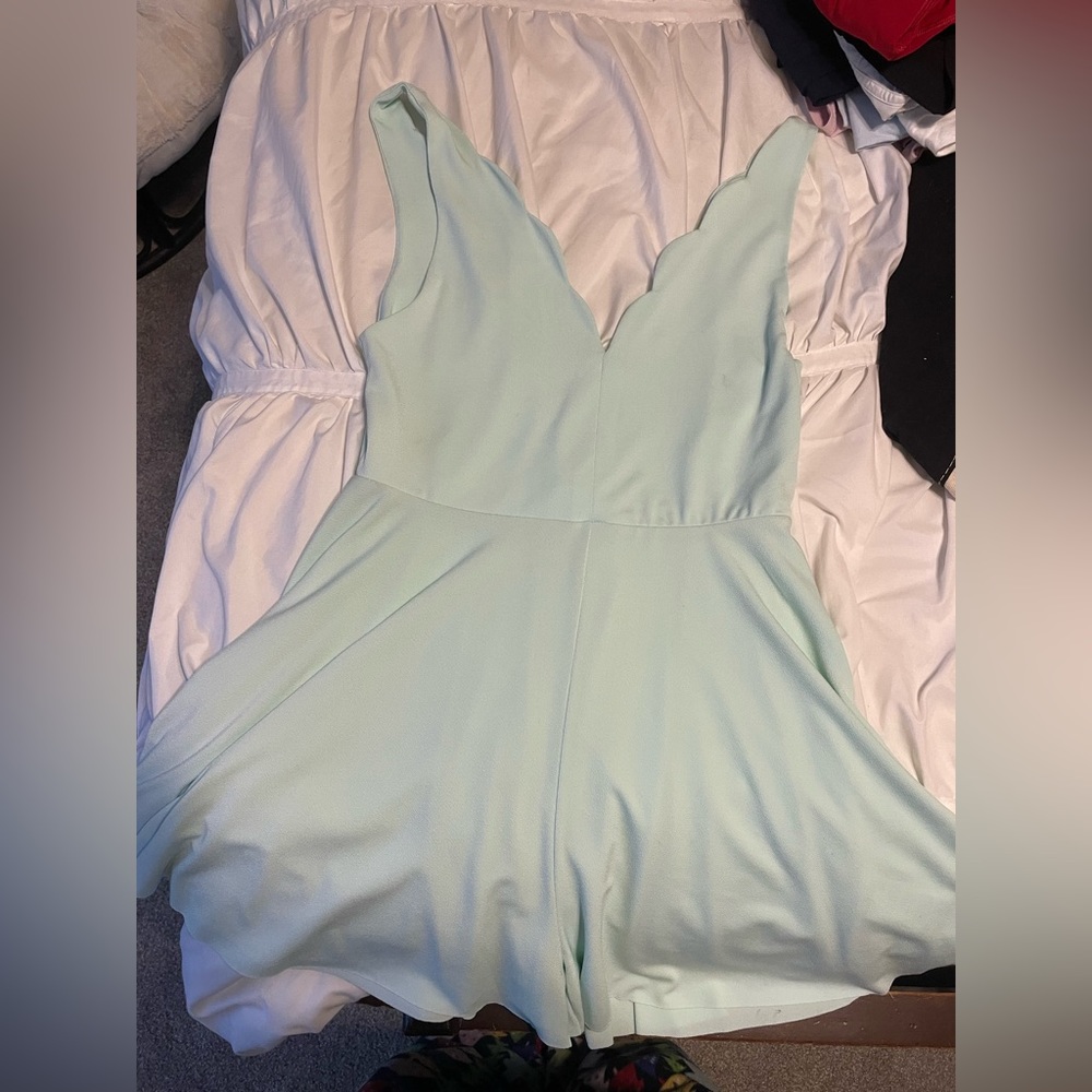 Kimchi Blue Mint Green Scalloped Romper, Size Large